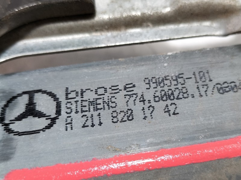 Recambio de elevalunas delantero derecho para mercedes-benz clase c (w203) berlina 200 compressor (203.042) referencia OEM IAM A