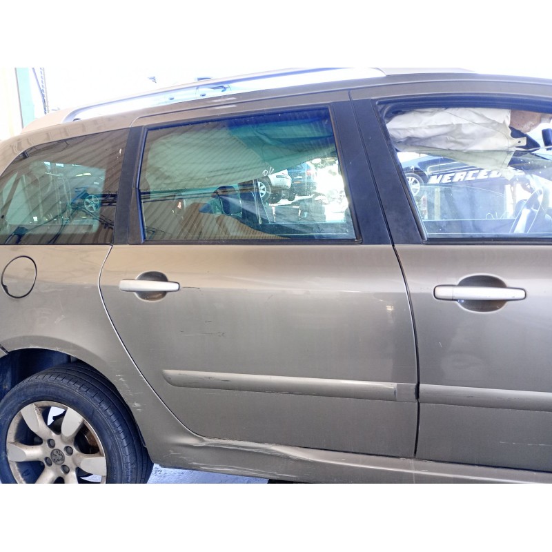 Recambio de puerta trasera derecha para peugeot 307 sw (3h) 1.6 hdi 110 referencia OEM IAM   