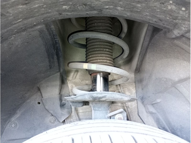 Recambio de amortiguador delantero izquierdo para nissan qashqai / qashqai +2 i (j10, nj10, jj10e) 1.6 referencia OEM IAM   