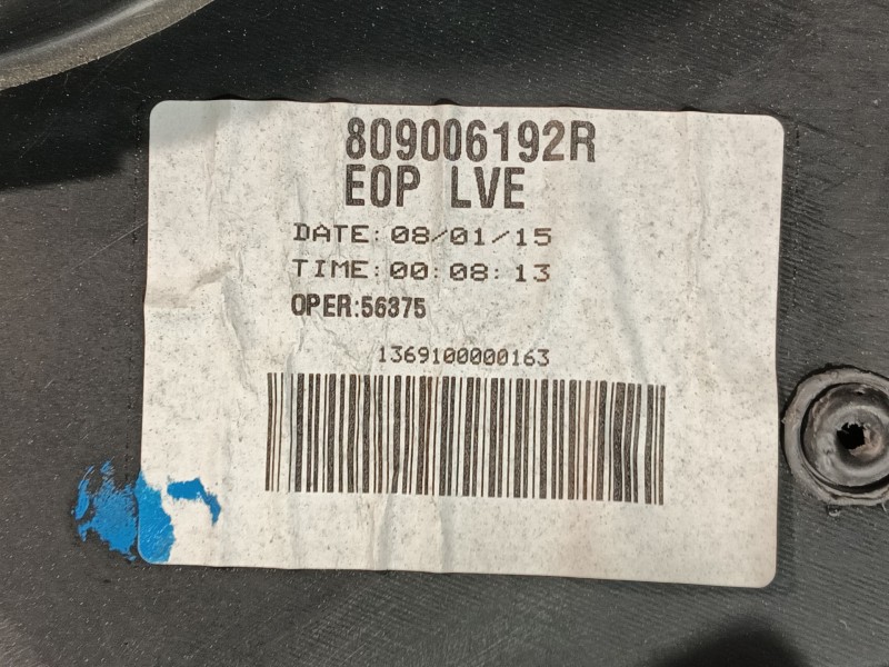 Recambio de guarnecido puerta delantera derecha para dacia duster ambiance 4x2 referencia OEM IAM   