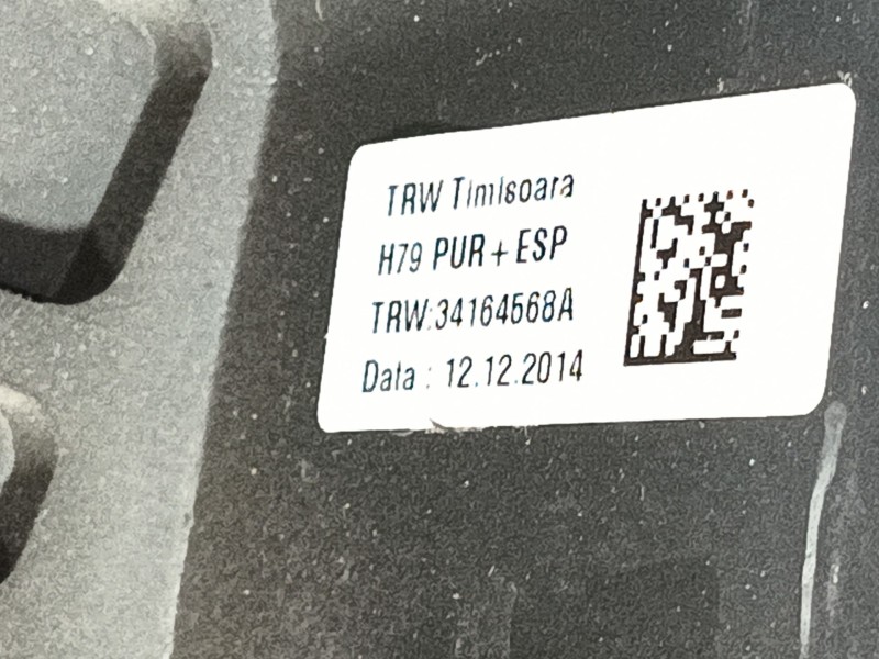 Recambio de volante para dacia duster ambiance 4x2 referencia OEM IAM   