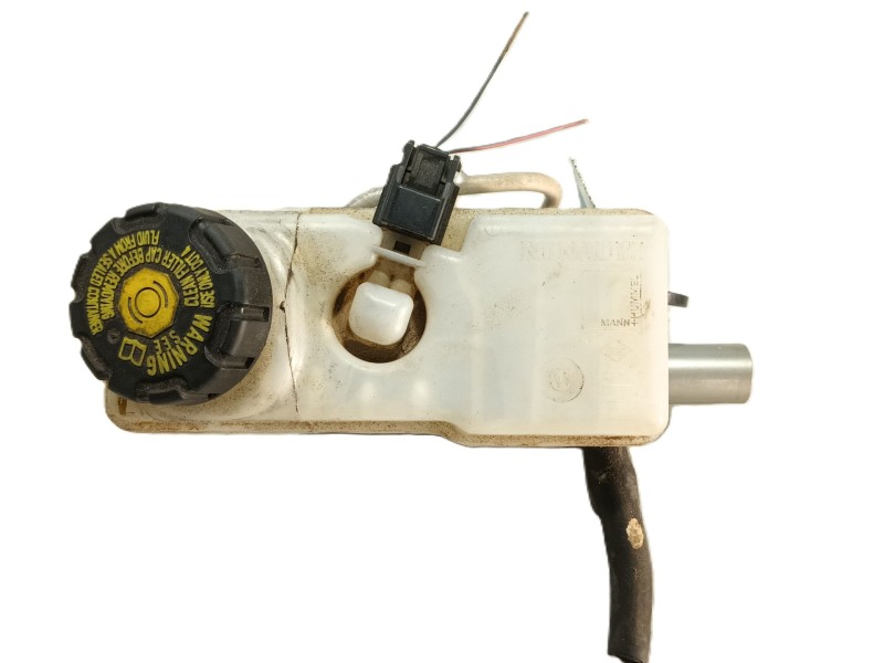 Recambio de bomba freno para dacia duster ambiance 4x2 referencia OEM IAM   