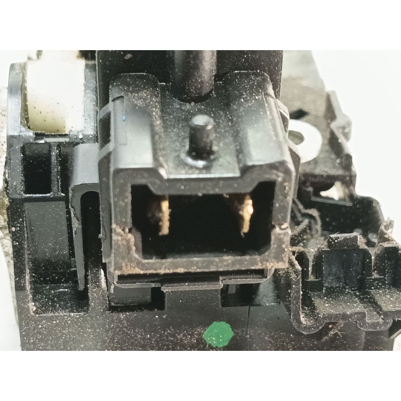 Recambio de cerradura puerta trasera izquierda para dacia duster ambiance 4x2 referencia OEM IAM   