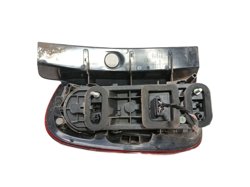 Recambio de piloto trasero derecho para dacia duster ambiance 4x2 referencia OEM IAM   