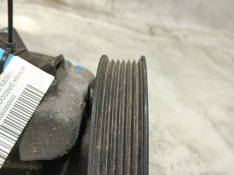 Recambio de bomba direccion para mercedes-benz clase c (w203) berlina 220 cdi (203.006) referencia OEM IAM   