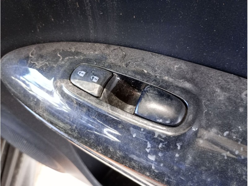 Recambio de mando elevalunas delantero derecho para nissan juke (f15) 1.5 dci referencia OEM IAM   