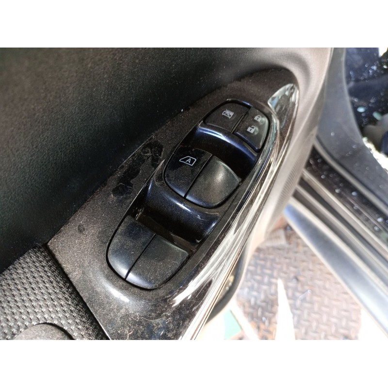 Recambio de mando elevalunas delantero izquierdo para nissan juke (f15) 1.5 dci referencia OEM IAM   