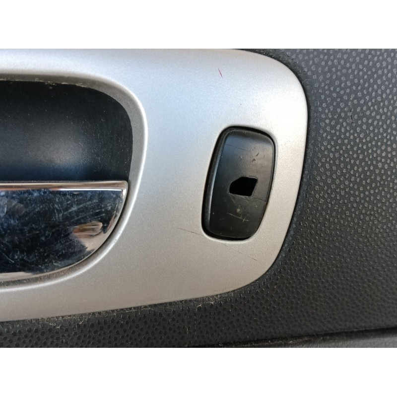 Recambio de puerta trasera izquierda para peugeot 307 sw (3h) 1.6 hdi 110 referencia OEM IAM   