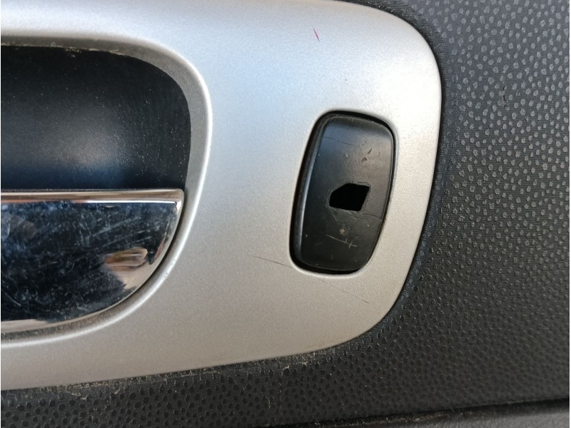 Recambio de puerta trasera izquierda para peugeot 307 sw (3h) 1.6 hdi 110 referencia OEM IAM   