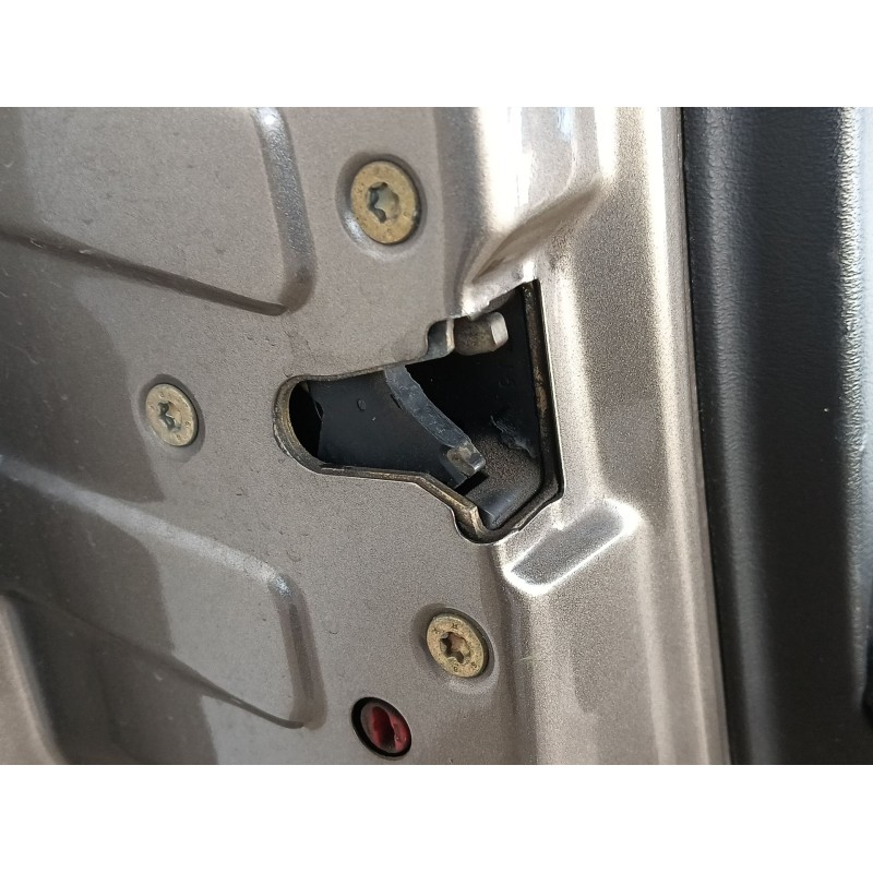 Recambio de puerta trasera izquierda para peugeot 307 sw (3h) 1.6 hdi 110 referencia OEM IAM   