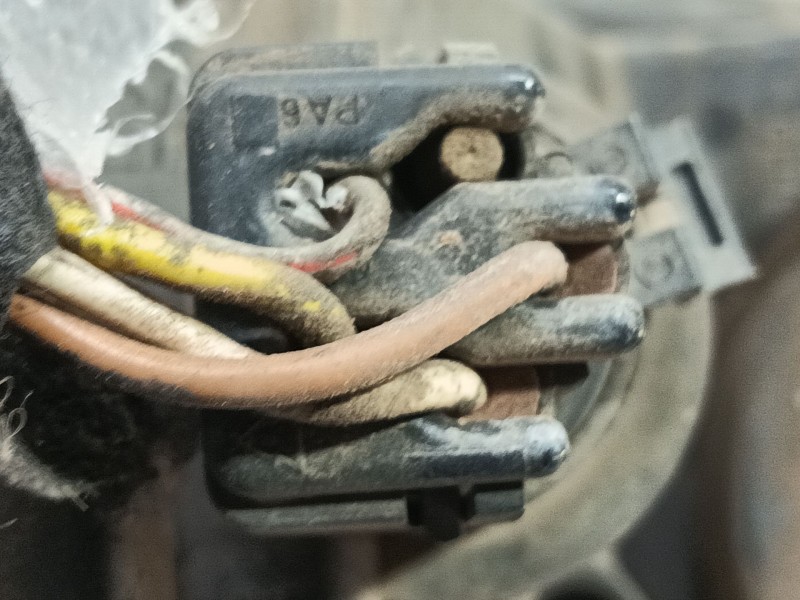 Recambio de faro derecho para opel vectra b berlina comfort referencia OEM IAM 88201726  