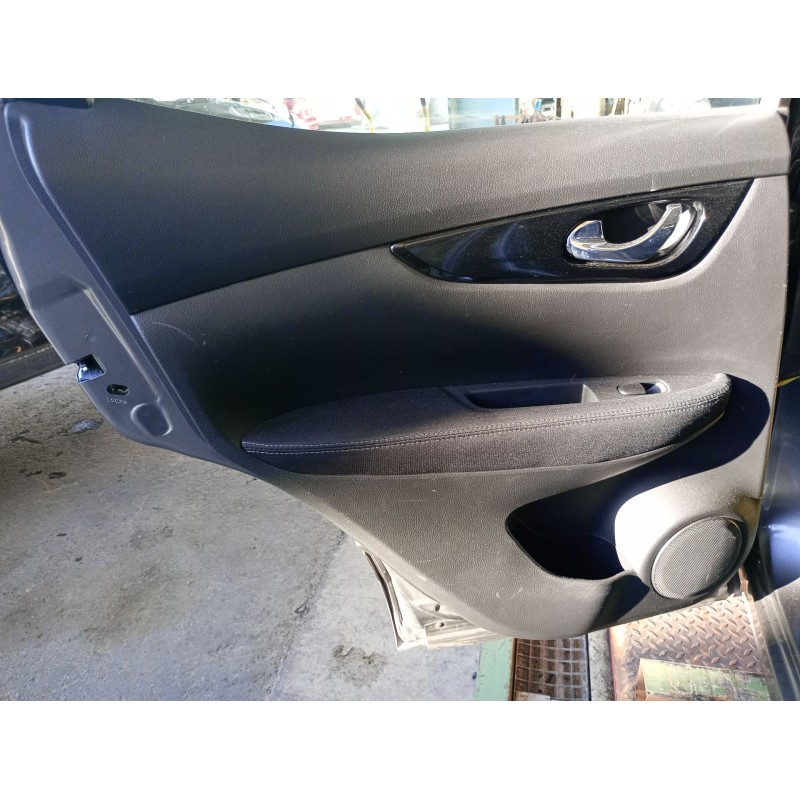 Recambio de guarnecido puerta trasera izquierda para nissan qashqai ii suv (j11, j11_) 1.2 dig-t referencia OEM IAM   