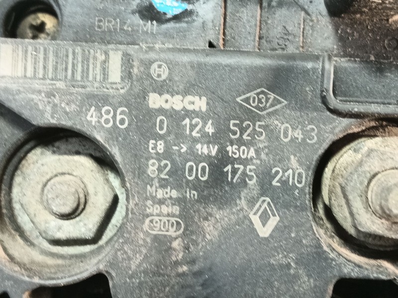 Recambio de alternador para renault laguna ii (bg0) 2.2 dci turbodiesel referencia OEM IAM 0124525043 8200175210 