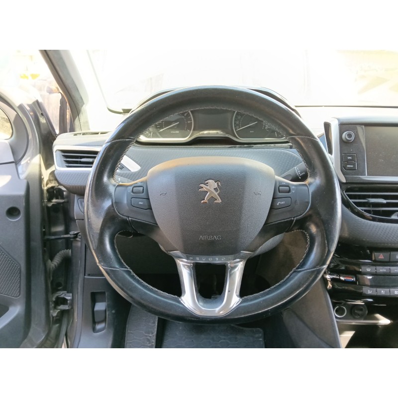 Recambio de volante para peugeot 208 i (ca_, cc_) 1.2 thp 110 referencia OEM IAM   