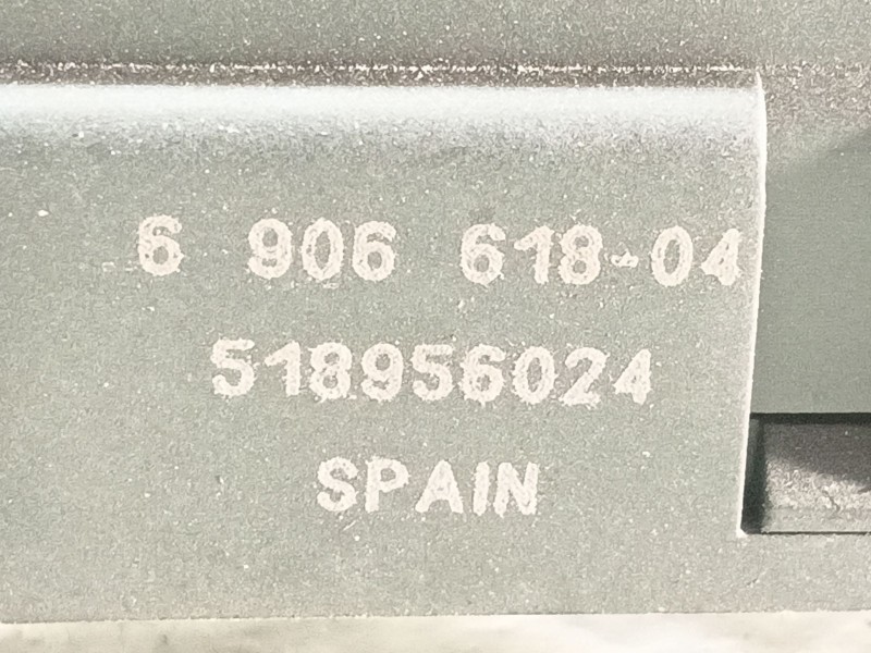 Recambio de caja reles / fusibles para bmw 5 (e60) 530 i referencia OEM IAM   