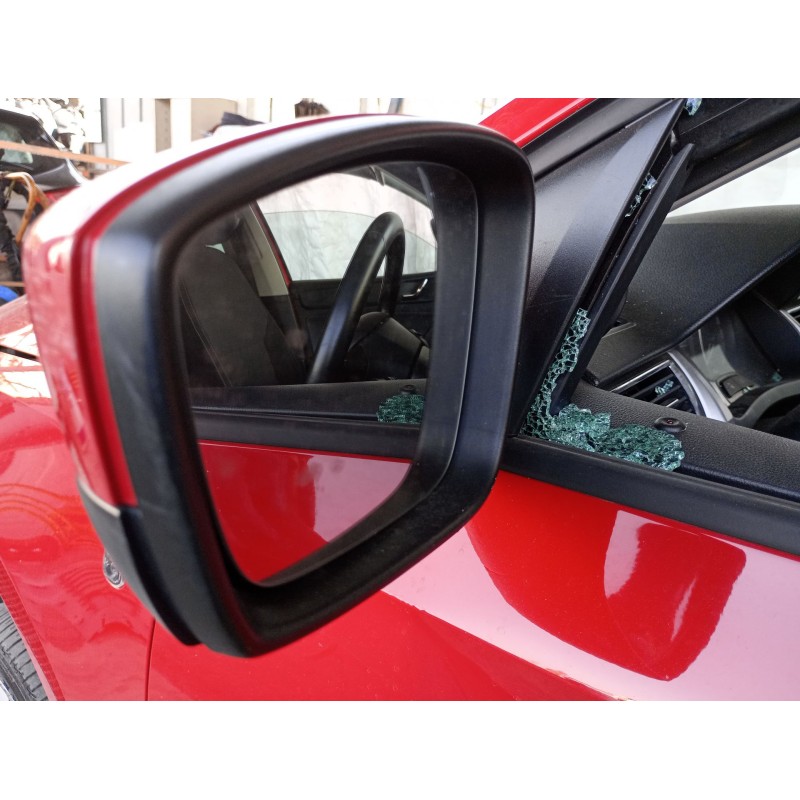 Recambio de retrovisor izquierdo para skoda rapid spaceback (nh1) 1.6 tdi referencia OEM IAM   