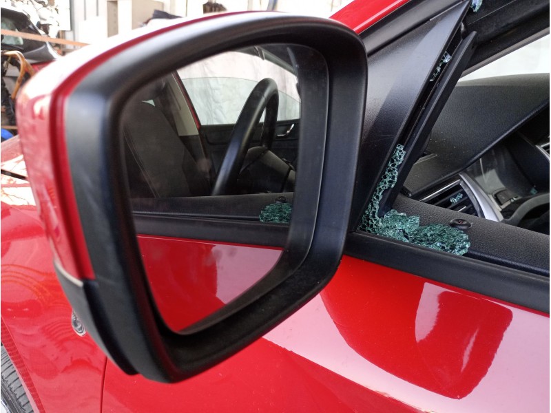 Recambio de retrovisor izquierdo para skoda rapid spaceback (nh1) 1.6 tdi referencia OEM IAM   