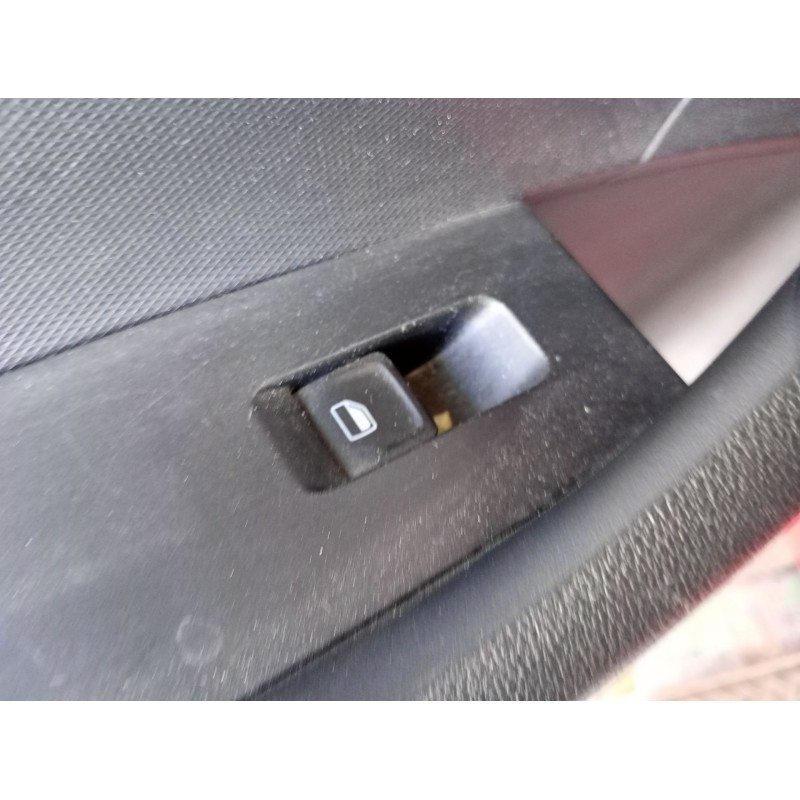 Recambio de mando elevalunas trasero izquierdo para skoda rapid spaceback (nh1) 1.6 tdi referencia OEM IAM   