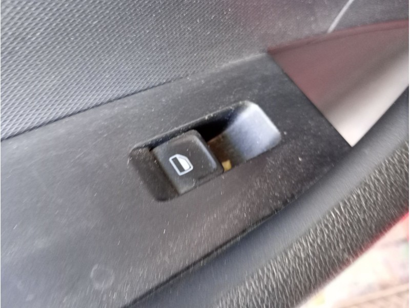 Recambio de mando elevalunas trasero izquierdo para skoda rapid spaceback (nh1) 1.6 tdi referencia OEM IAM   