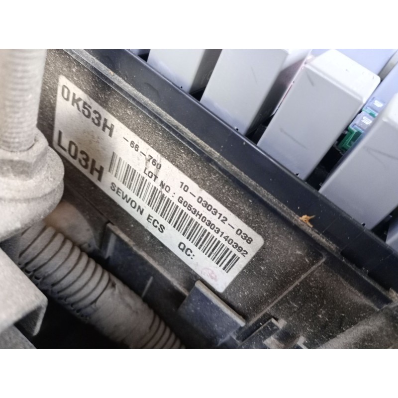 Recambio de caja reles / fusibles para kia carnival ii (gq) 2.9 crdi referencia OEM IAM   