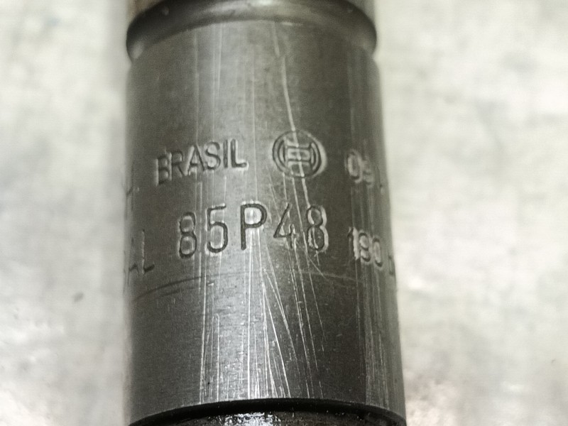 Recambio de inyector para nissan cabstar e tl35-1 referencia OEM IAM KBAL85P48  