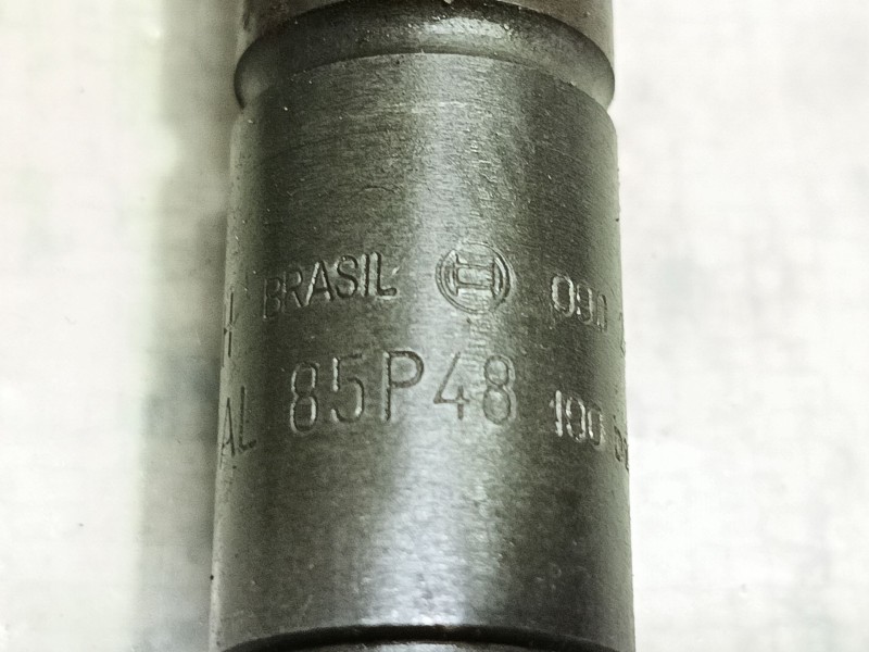 Recambio de inyector para nissan cabstar e tl35-1 referencia OEM IAM KBAL85P48  