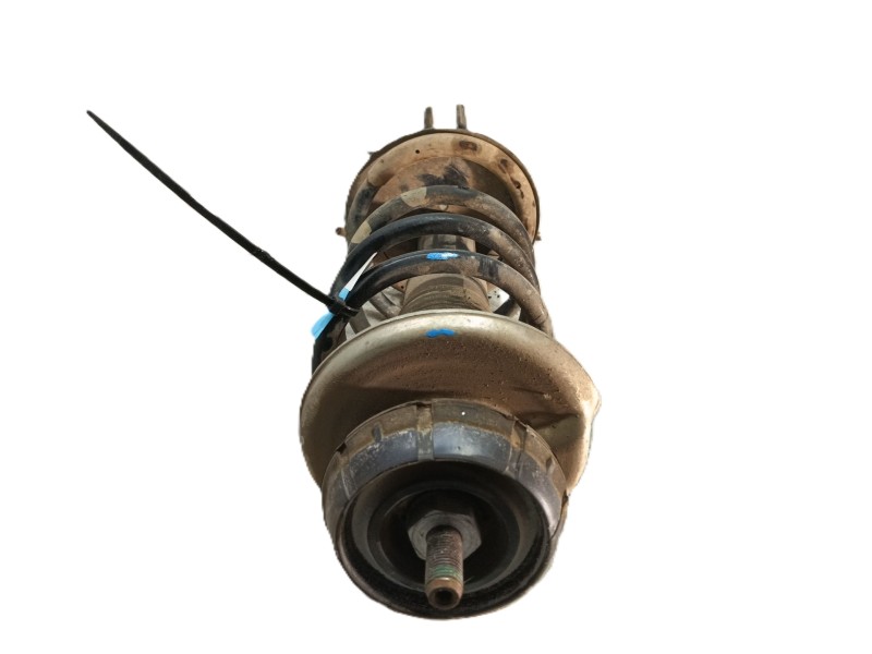 Recambio de amortiguador delantero izquierdo para dacia duster ambiance 4x2 referencia OEM IAM   