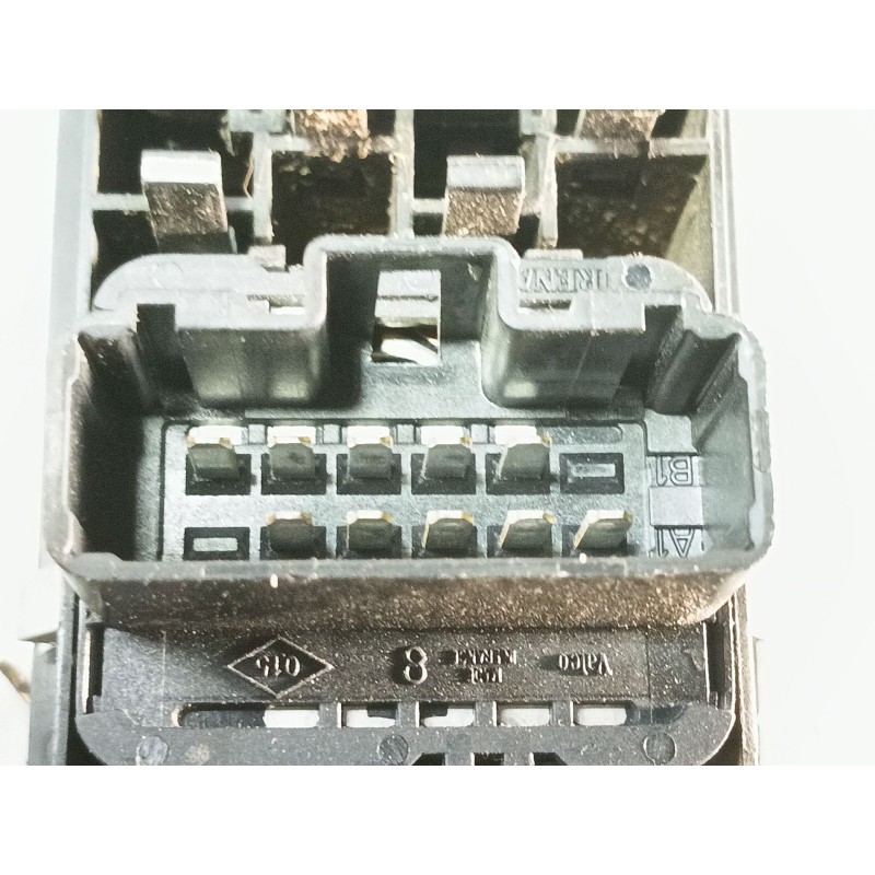 Recambio de mando elevalunas delantero izquierdo para renault laguna ii (bg0) confort dynamique referencia OEM IAM  8200397299B 