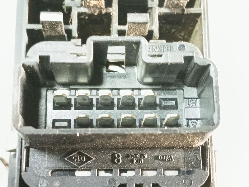 Recambio de mando elevalunas delantero izquierdo para renault laguna ii (bg0) confort dynamique referencia OEM IAM  8200397299B 