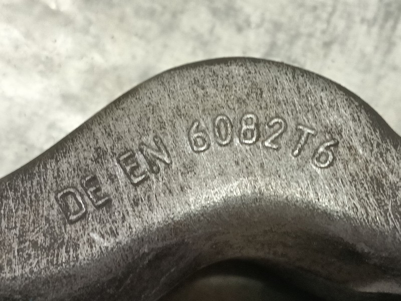 Recambio de brazo suspension inferior delantero derecho para bmw serie 1 berlina (e81/e87) 118d referencia OEM IAM EN6082T6 DEEN