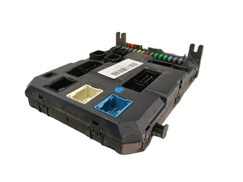 Recambio de caja reles / fusibles para citroën c3 sx referencia OEM IAM   
