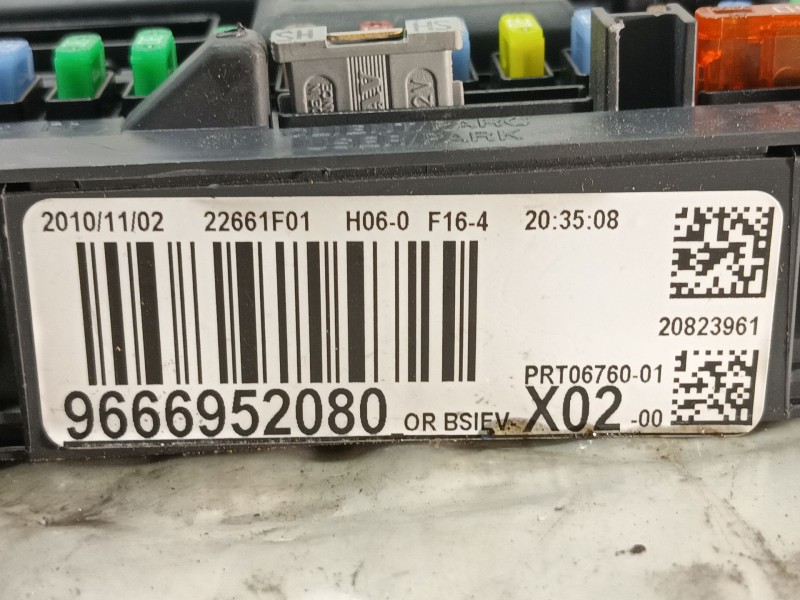 Recambio de caja reles / fusibles para citroën c3 sx referencia OEM IAM   