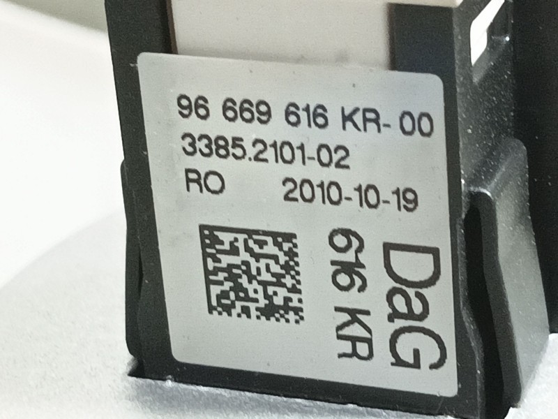 Recambio de rejilla aireadora para citroën c3 sx referencia OEM IAM 96858191W 9685748677 1015381