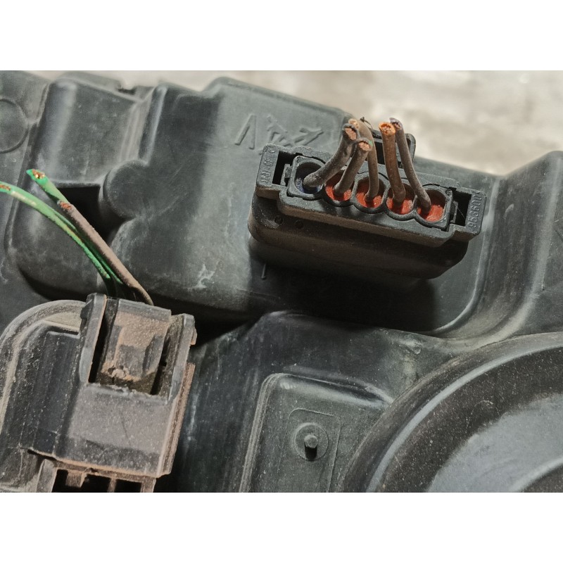 Recambio de faro izquierdo para renault laguna ii (bg0) confort dynamique referencia OEM IAM   