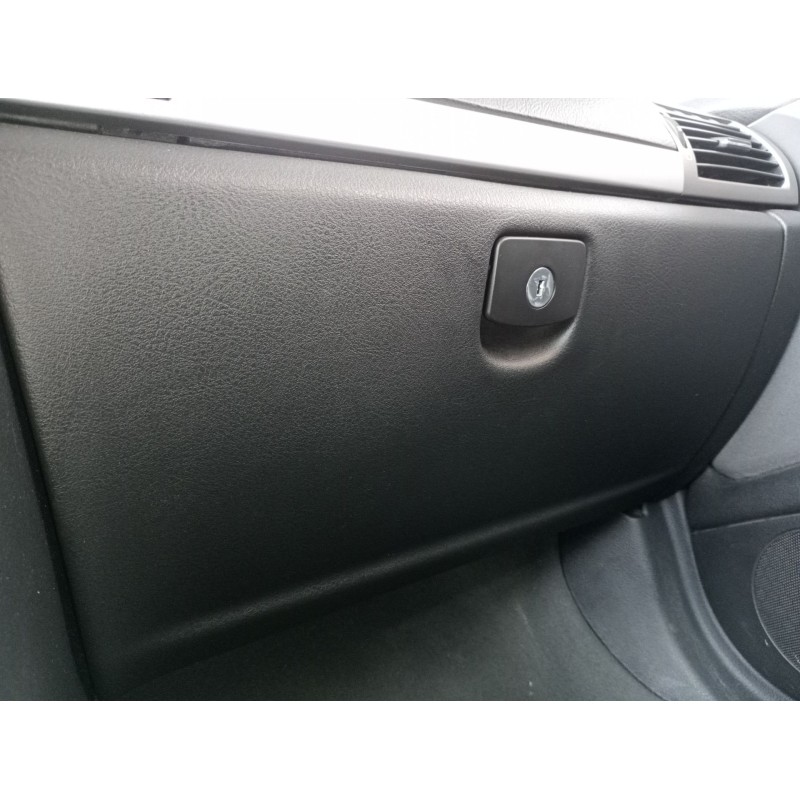 Recambio de guantera para peugeot 407 sw (6e_, 6d_) 2.0 hdi 135 referencia OEM IAM   