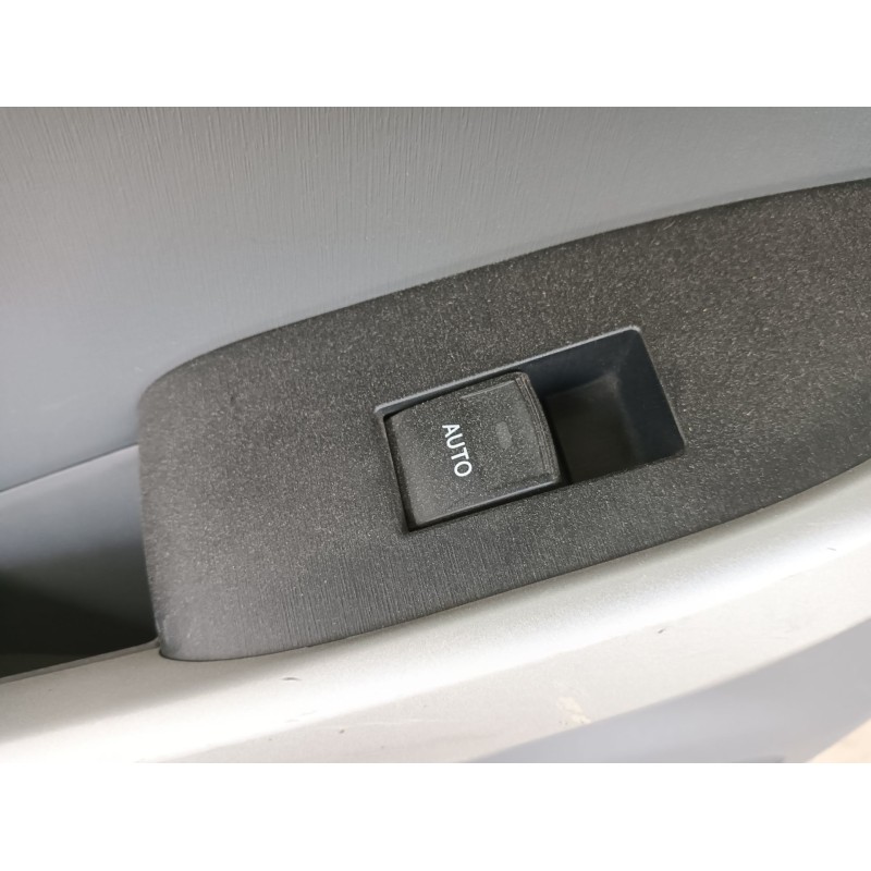 Recambio de puerta trasera izquierda para toyota prius (_w3_) 1.8 hybrid (zvw3_) referencia OEM IAM COMPLETA  