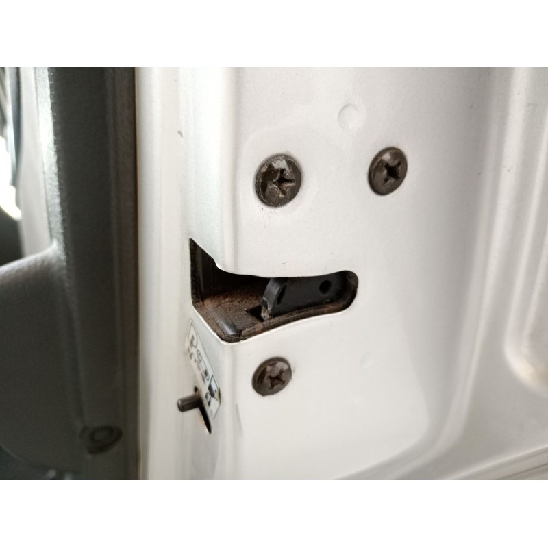 Recambio de cerradura puerta trasera derecha para hyundai getz (tb) 1.5 crdi referencia OEM IAM   