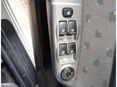 Recambio de mando elevalunas delantero izquierdo para hyundai getz (tb) 1.5 crdi referencia OEM IAM    2
