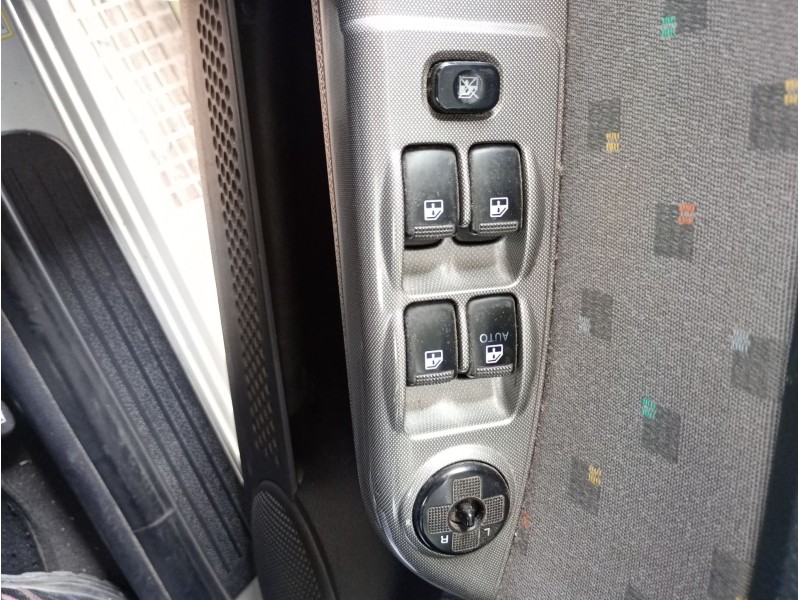 Recambio de mando elevalunas delantero izquierdo para hyundai getz (tb) 1.5 crdi referencia OEM IAM   