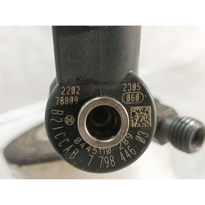 Recambio de inyector para bmw serie 1 berlina (e81/e87) 118d referencia OEM IAM 0445110289 779844603 