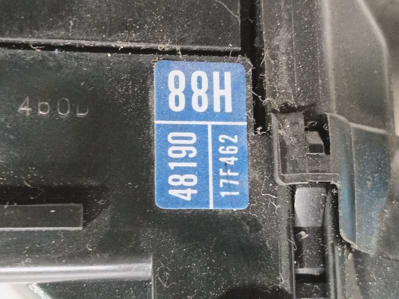 Recambio de mando limpia para toyota prius (_w3_) 1.8 hybrid (zvw3_) referencia OEM IAM   