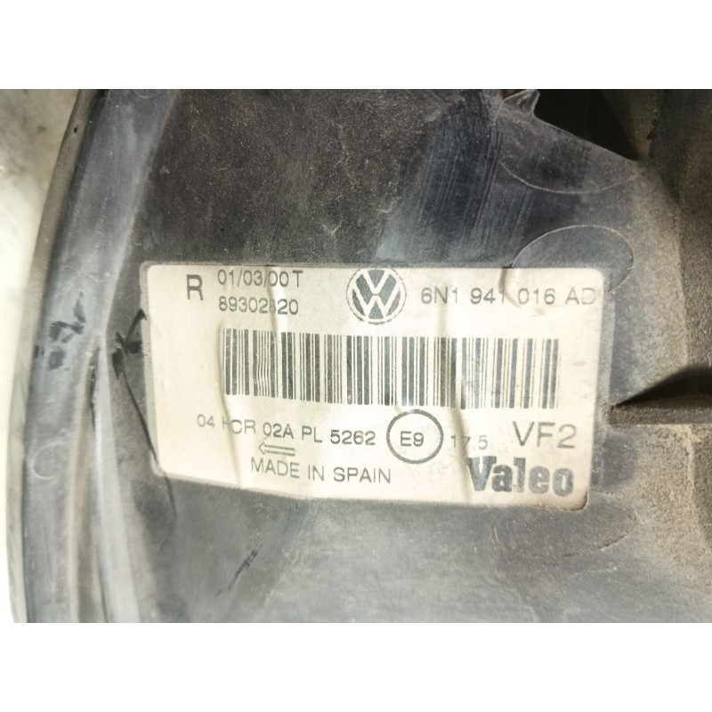 Recambio de faro derecho para volkswagen polo berlina (6n2) conceptline referencia OEM IAM   