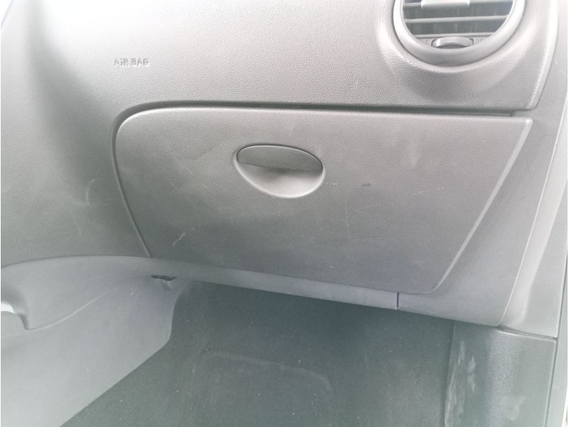 Recambio de guantera para seat leon (1p1) 1.9 tdi referencia OEM IAM   