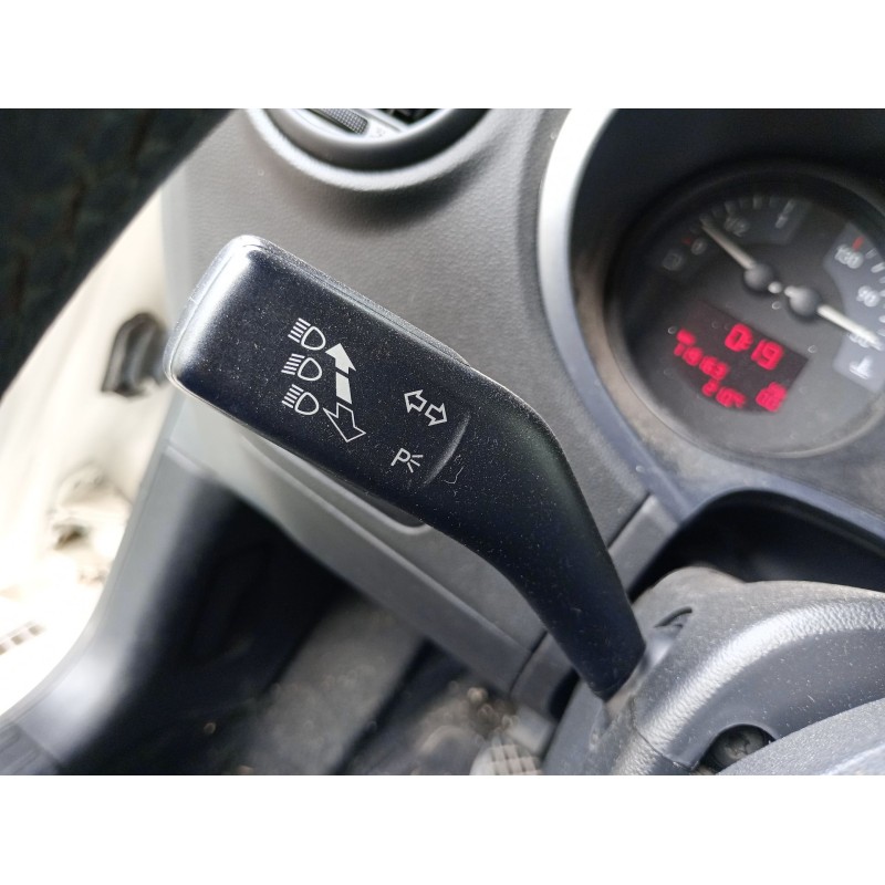 Recambio de mando intermitentes para seat leon (1p1) 1.9 tdi referencia OEM IAM   