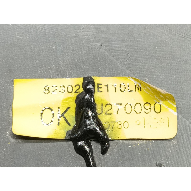 Recambio de guarnecido puerta delantera derecha para hyundai tucson (jm) 2.0 crdi cat referencia OEM IAM  823022E110LM 