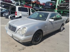 MERCEDES-BENZ CLASE E (W210)