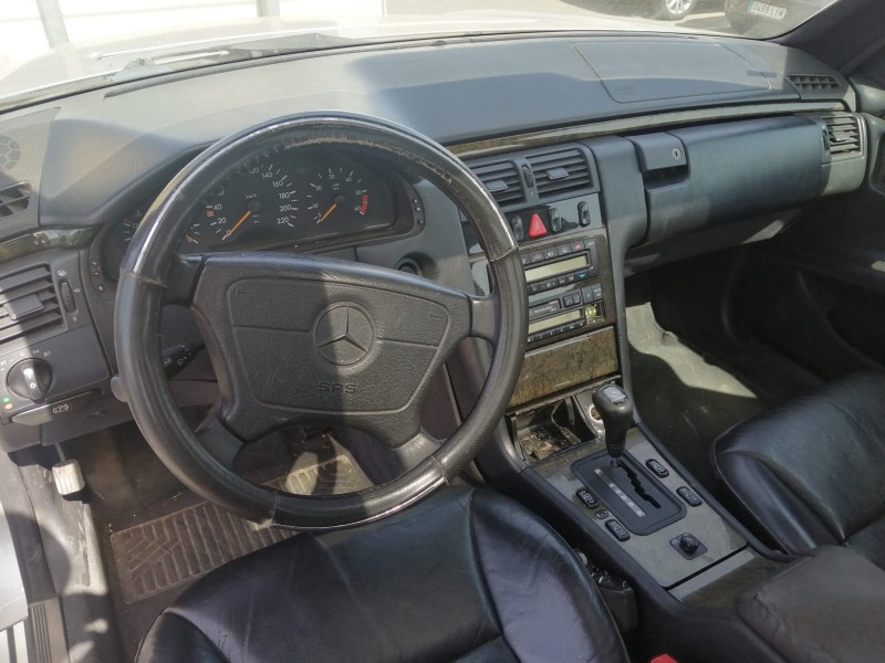 mercedes-benz clase e (w210) del año 1996