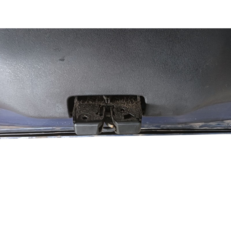Recambio de porton trasero para renault megane ii berlina 5p authentique referencia OEM IAM COMPLETO  