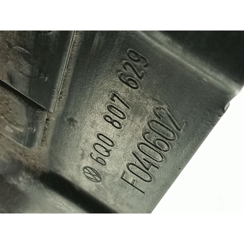 Recambio de refuerzo paragolpes trasero para volkswagen polo (9n1) conceptline referencia OEM IAM 6Q0807630 6Q0807629 6Q0807557