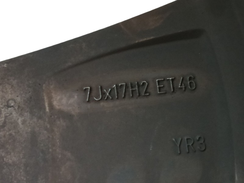 Recambio de llanta para skoda rapid spaceback (nh1) 1.6 tdi referencia OEM IAM 5JA601025H ET46 7Jx17H2